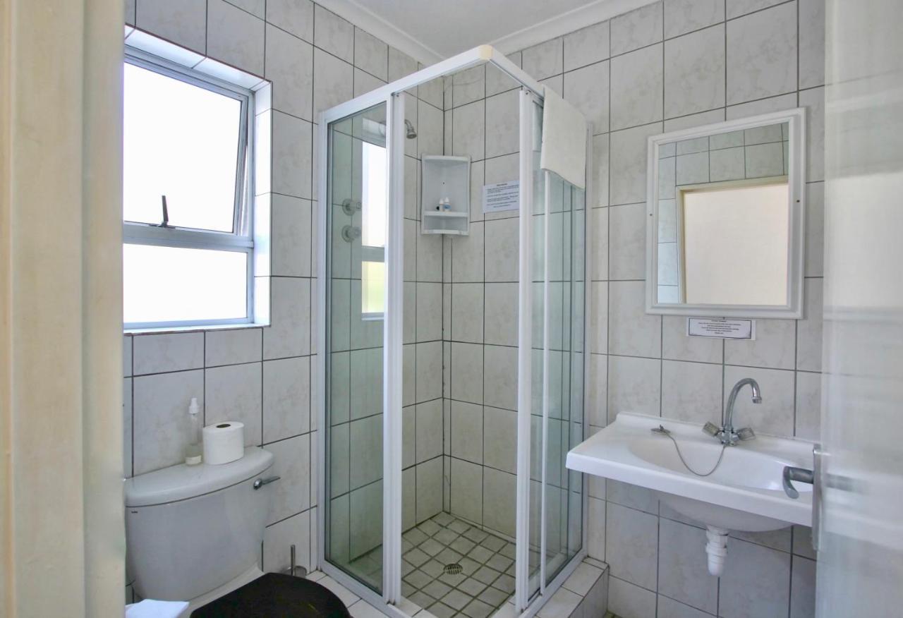 Clouds Guest House Дурбанвілл Екстер'єр фото